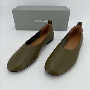 Everlane Olive Green Leather Flats